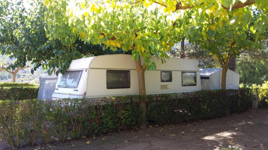 Montsant Park Camping & Bungalow Ulldemolins Exterior photo